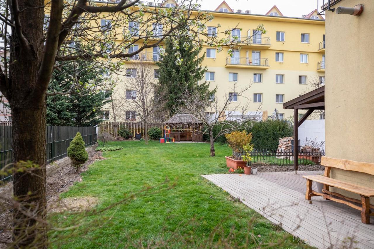 Beautiful And Romantic Penthouse With Two Terraces Bratislava Exterior photo